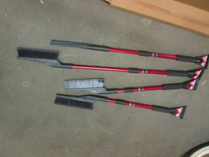 4 Extendable ice scraper brushes...
