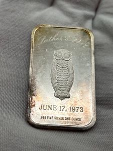 1973 Fathers Day One Ounce .999 Fine Silver Bar
