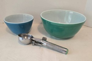 Pyrex Bowls & Myers Deluxe Disher Mixed Lot
