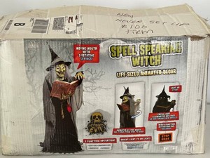 Lifesize Spellspeaking Witch Animated Halloween Decor