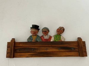 ANRI Hand Carved Figural Wooden Key Rack With Bobble Heads