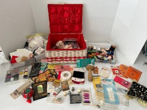 Vintage Sewing Notions Mixed Lot