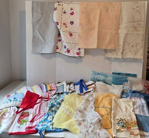 Vintage Kitchen Linens Tablecloths, Aprons & Towels Mixed Lot