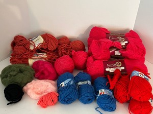 Vintage Fleishers, Bear Brand & Pingouin Yarn Mixed Lot