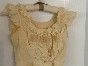 Vintage 1930s Lace Blouse With Ruffled Trim