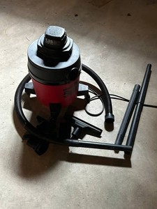Shop-Vac Wet Dry Vac 5 Gallon 1.25 HP With Accessories