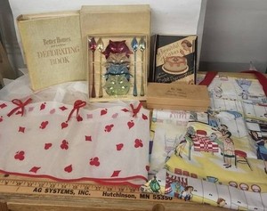 Better Homes & Gardens Decorating Book, Cake Decorator & Aprons Mixed Lot