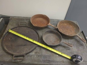 Griswold Wagner Ware Lodge Cast Iron Skillets & Griddle Lot