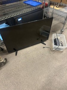 42 inch Toshiba Flat Screen TV With Remote, Power Strip & Cables