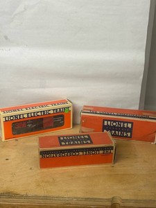 Lionel Electric Train Locomotive, Boxcar & Tender (Lot of 3)