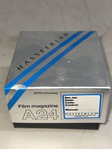 Hasselblad A24 Film Magazine Chrome 30104 220 Roll Film Back