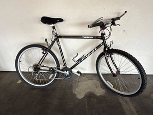 Fuji Thrill 20.5 In Chromoly Mountain Bike 26in Wheels Black