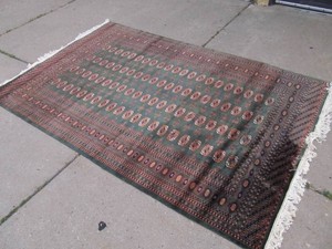 Nice Quality Vintage Hand Knotted Wool Rug - Green