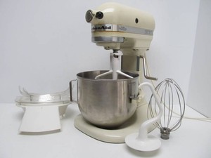 Working Hobart KITCHENAID Mixer wAttachments