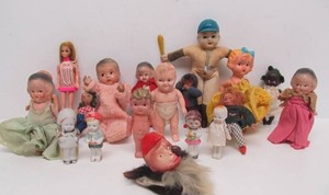 Nice Collection of Old Vintage Smaller Sized Dolls