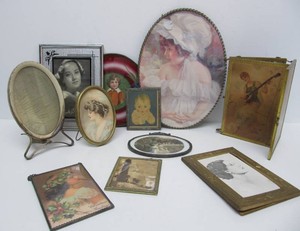 Nice Lot of Antique Picture Frames wPictures