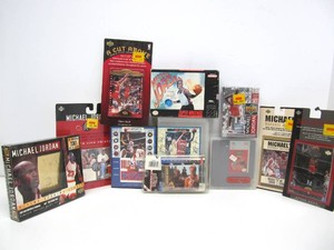 Group of Nintendo &amp Sega Video Games Featuring Michael Jordan