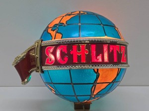 Working Vintage SCHLITZ Lighted Beer Sign Globe&nbsp