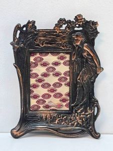 Vintage Figural Brass Art Nouveau Picture Frame