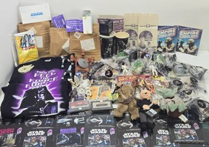 LARGE Lot of Assorted STAR WARS Memorabilia