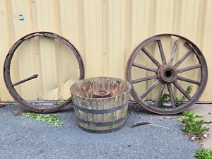 Primitive Antique Wagon Wheel, Hub, Frame & Large Planter