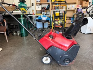 Quality Working TORO Model CCR 2450 Snowblower