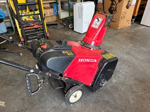 Quality Working HONDA 4-Stroke Model HS-621 Snowblower
