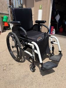 Quality Used QUICKIE 2-Lite Wheelchair