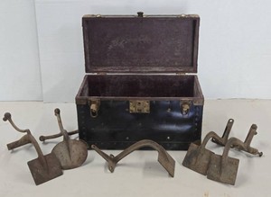 Neat Old Antique Carrying Case wBuggy Steps