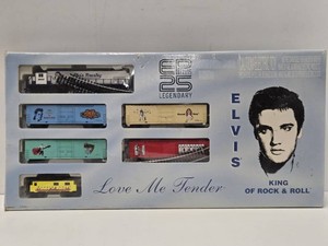 Like-New or New Complete HO Scale ELVIS Love Me Tender Train Set