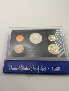 1968 United States Proof Set 40% Silver Half Dollar