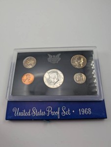 1968 United States Proof Set 40% Silver Half Dollar