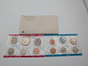 1969 Uncirculated Coin Set 40% Silver Half Dollar