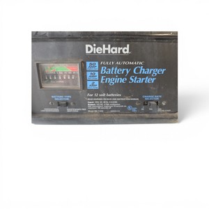 DieHard Fully Automatic Battery Charger   Engine Starter