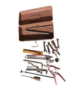 Mixed Lot of Vintage Hand Tools, Wrenches, Specialty Tools & Metal Toolbox