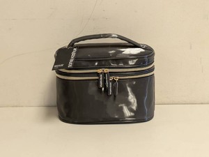 NEW SONIA KASHUK DOUBLE ZIP TRAIN CASE
