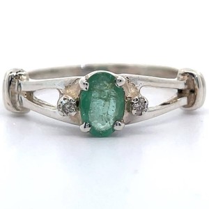 Natural Emerald & Natural Diamond Split Shank Ring VIDEO