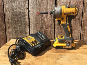 DEWALT DCF887 Cordless 20V Max XR 14 Impact DriverBatteryCharger