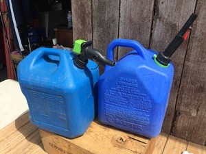 (2) 5 Gallon Kerosene Cans
