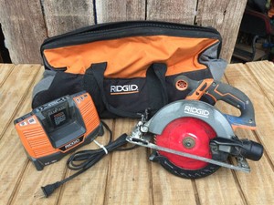 RIDGID R8655 Cordless 18V 6 12 Trim Saw  Charger