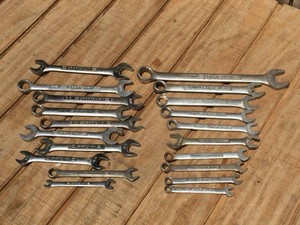 Group CRAFTSMAN SAE  Metric Wrenches