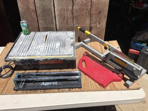 Tile  Laminate Cutting Tools - PLASPLUGS - ANVIL - ROBERTS - FLORCRAFT