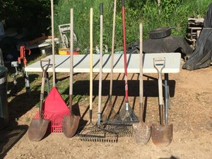 GardenYard Rakes - Shovels