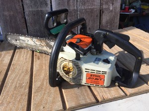 STIHL 011 AVT Chainsaw - Started  Seems To Run Well