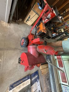Lot Including 2 Snow Throwers 24in Briggs & Stratton 8HP Parts