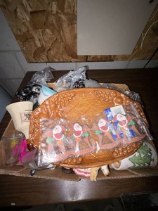 Holiday Decor Mugs Tray Plush Mixed Box