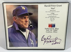 Bud Grant Autographed Hall of Fam Induction Day Photo - Minnesota Vikings