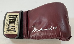 Muhammad Ali Autographed Everlast Boxing Glove