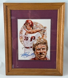 Mike Schmidt Autographed and Framed Baseball Photo - Philadephia Phillies