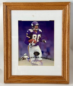 Cris Carter Autographed and Framed 1997 Leaf Minnesota Vikings Football Card